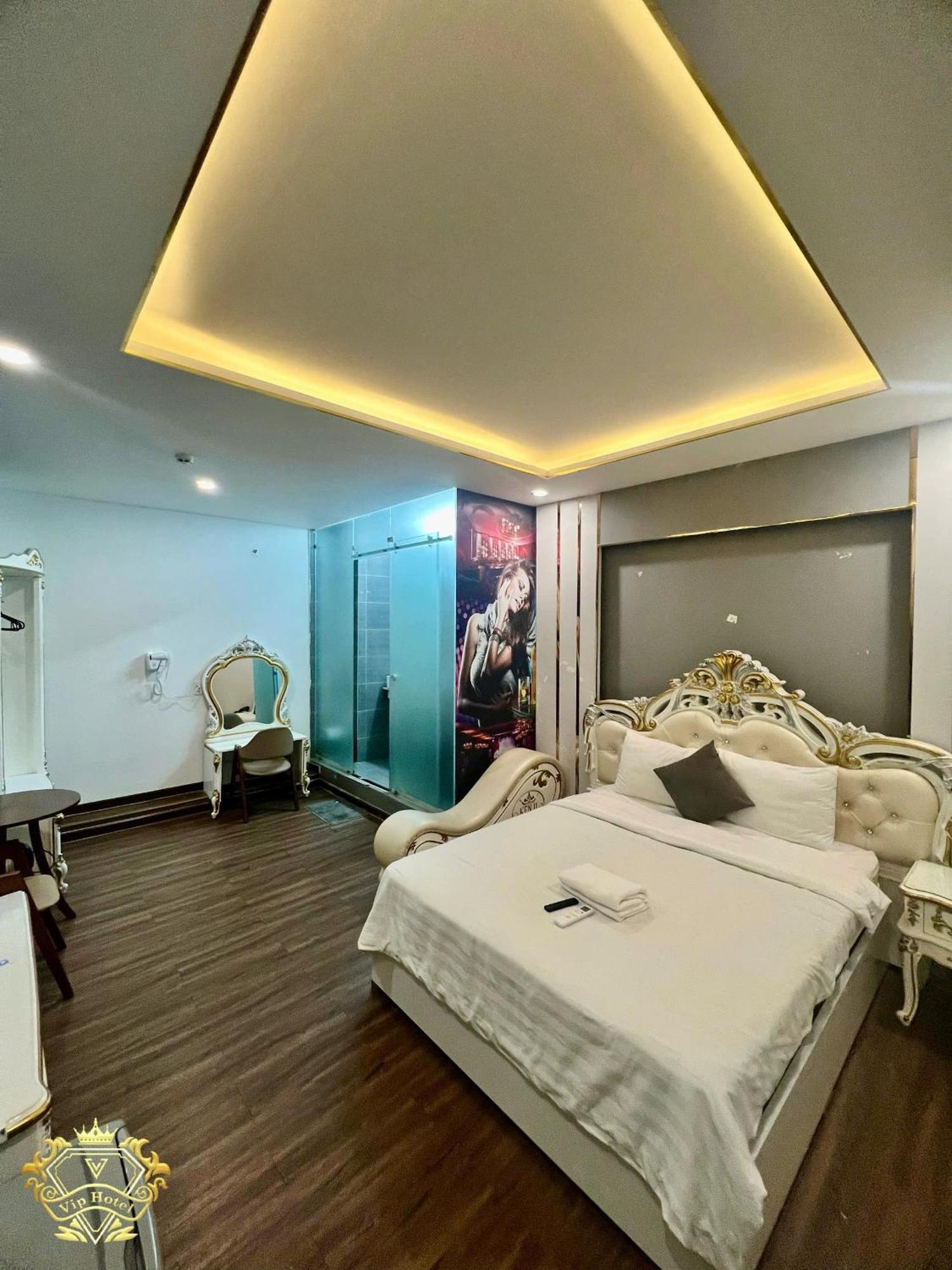 Vip Hotel Ho Chi Minh City Exterior photo