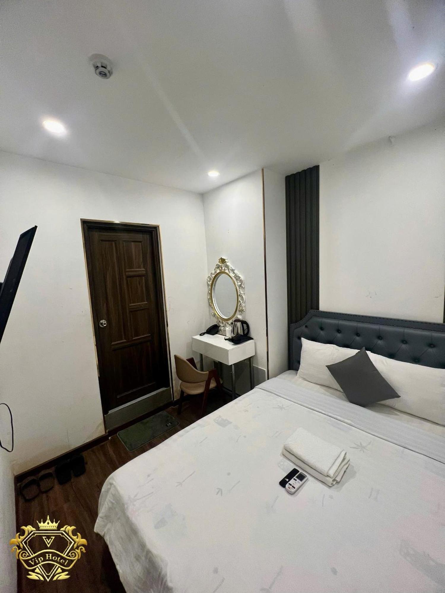Vip Hotel Ho Chi Minh City Exterior photo